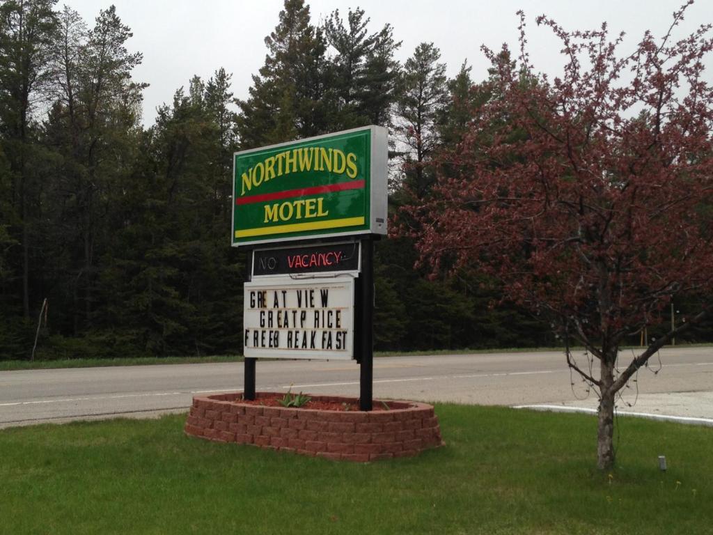 North Winds Motel Mackinaw Stadt Exterior foto
